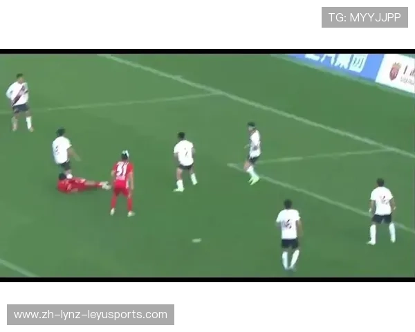 黄牌与公平竞赛:现代足球规则的演变与争议